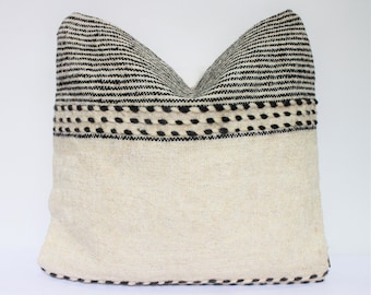 ヴィンテージベルベルランバーピローカバー：モロッコウールクッション