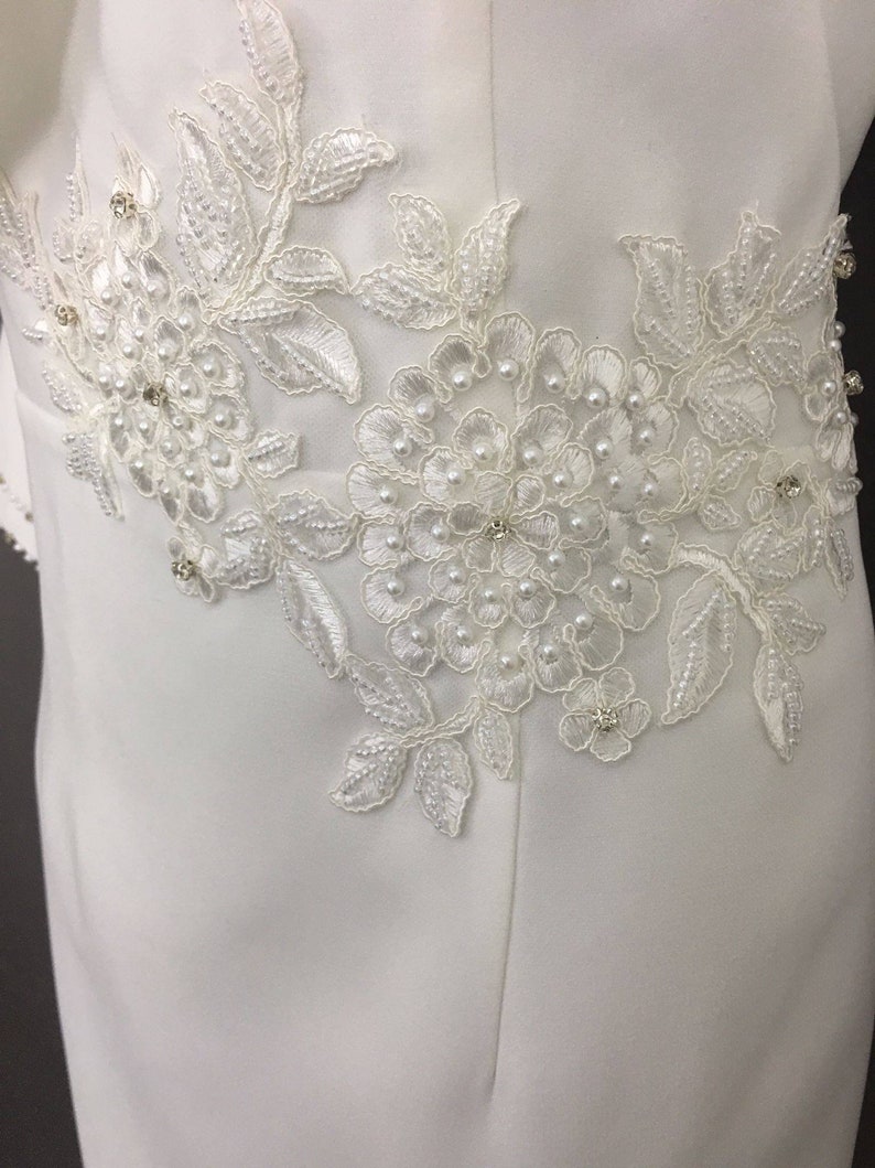 Signature Dress in Barnsley has carefully selected this piece. Whether you are attending a Mother of the bride, or attending any other special event, this mothers of the bride or Mother of the Groom dress is the perfect choice.