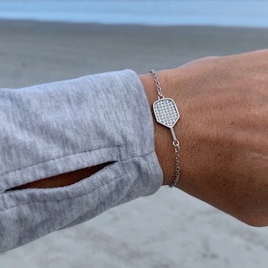 Pickleball Bracelet, 18K Gold Plated Pickleball Paddle Jewelry for Women, Dainty Stackable Adjustable Chain Gold Bracelets, Pickleball Gift
