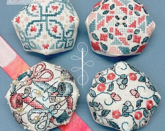 Alfiletero y pesas en verde azulado y rosa • Patrón de costura de Faby Reilly