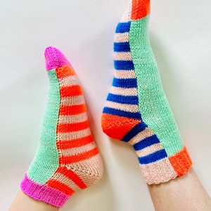 Halfsies Socks Light Knitting Pattern image 6