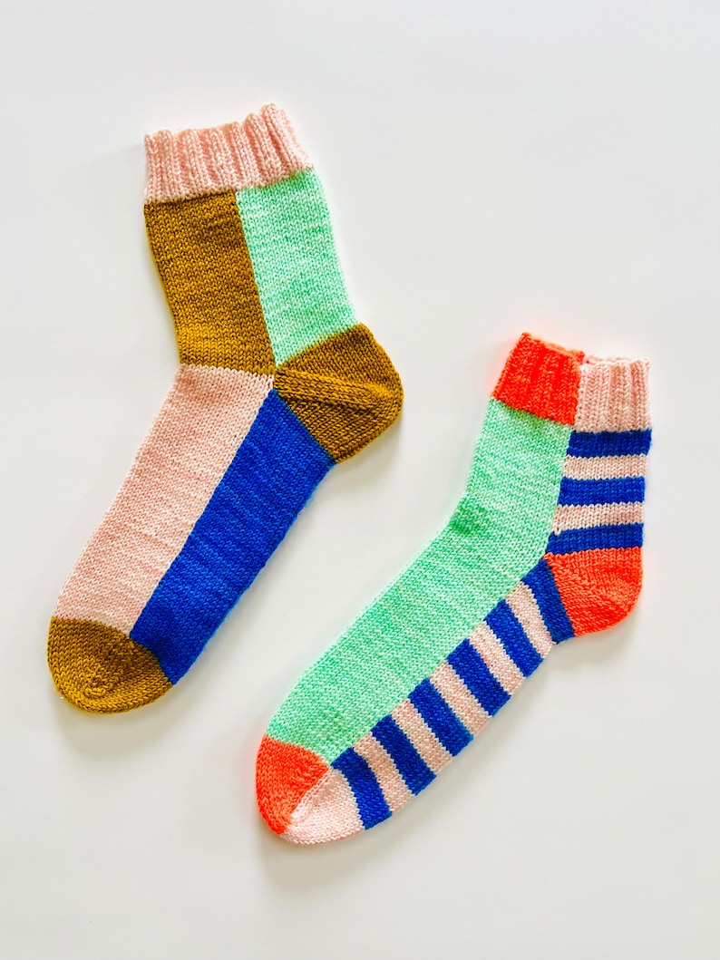 Halfsies Socks Light Knitting Pattern image 10