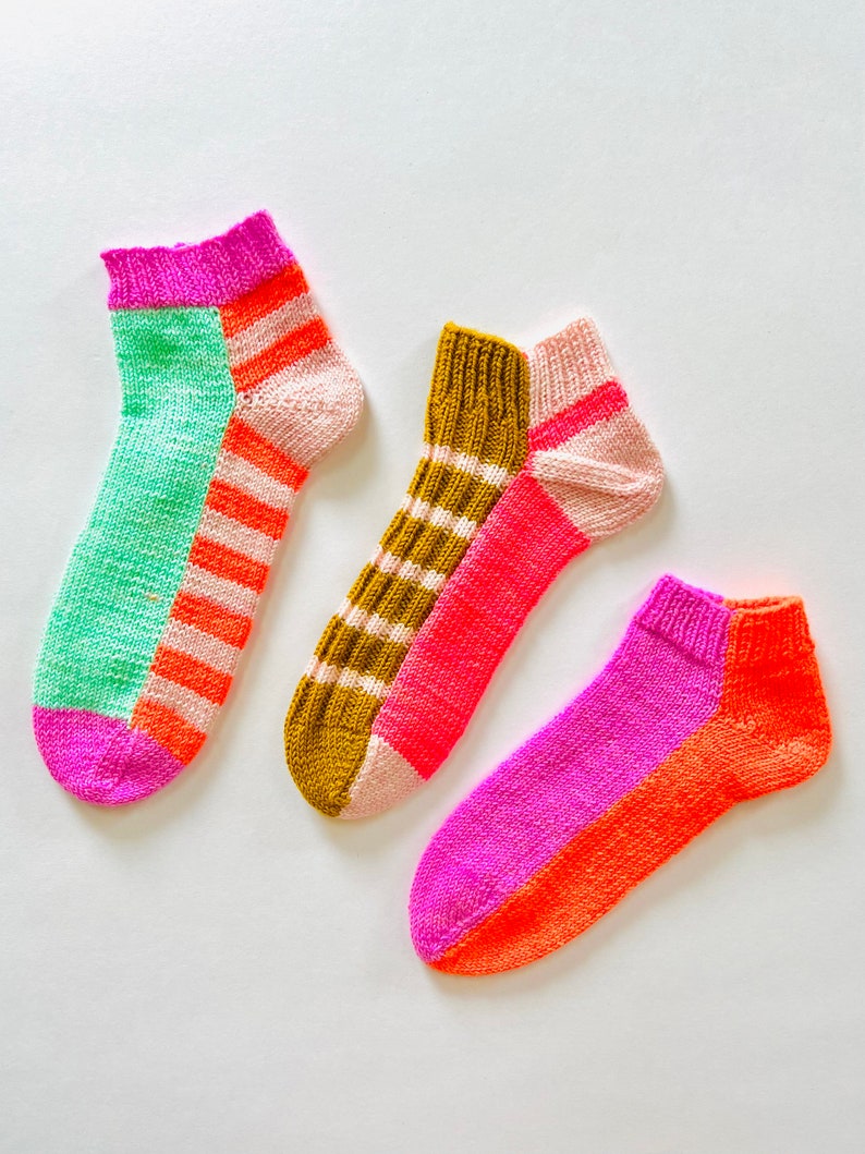 Halfsies Socks Light Knitting Pattern image 9