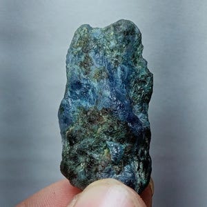Natural Blue Sapphire Raw, Blue Sapphire Rough, Blue Sapphire Gemstone, Sapphire Raw, September Birthstone, Jewelry Making Rough.