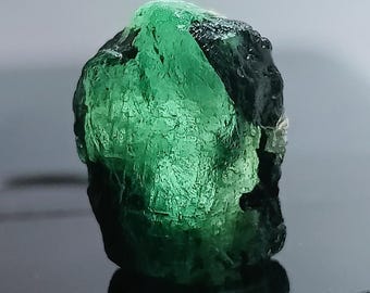 Natuurlijke Zambiaanse smaragd, ruwe steen, zeldzame edelsteen (grootte 13 mm)