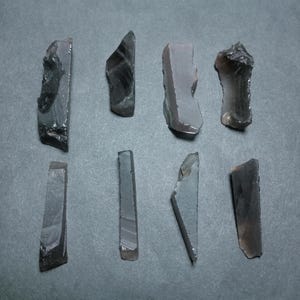 20 Pcs Obsidian Raw Stone Lot, Natural Obsidian Rough 12-25mm Good Quality Rough, Black Obsidian Raw Rough, Obsidian Raw 10 or 20 Pcs Lot.