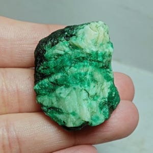 Natural Emerald Rough Stone, Natural Zambian Emerald Rough Stone, Raw Emerald, Rare, Top Quality Rough, Emerald Rough, Size 24x35mm.