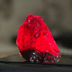Rare Garnet Rough, Natural Garnet Rough, Hight Quality Garnet Rough, Red Garnet Raw Rough,Garnet Rough Rock,Rough For Jewellery,Size 14x22mm