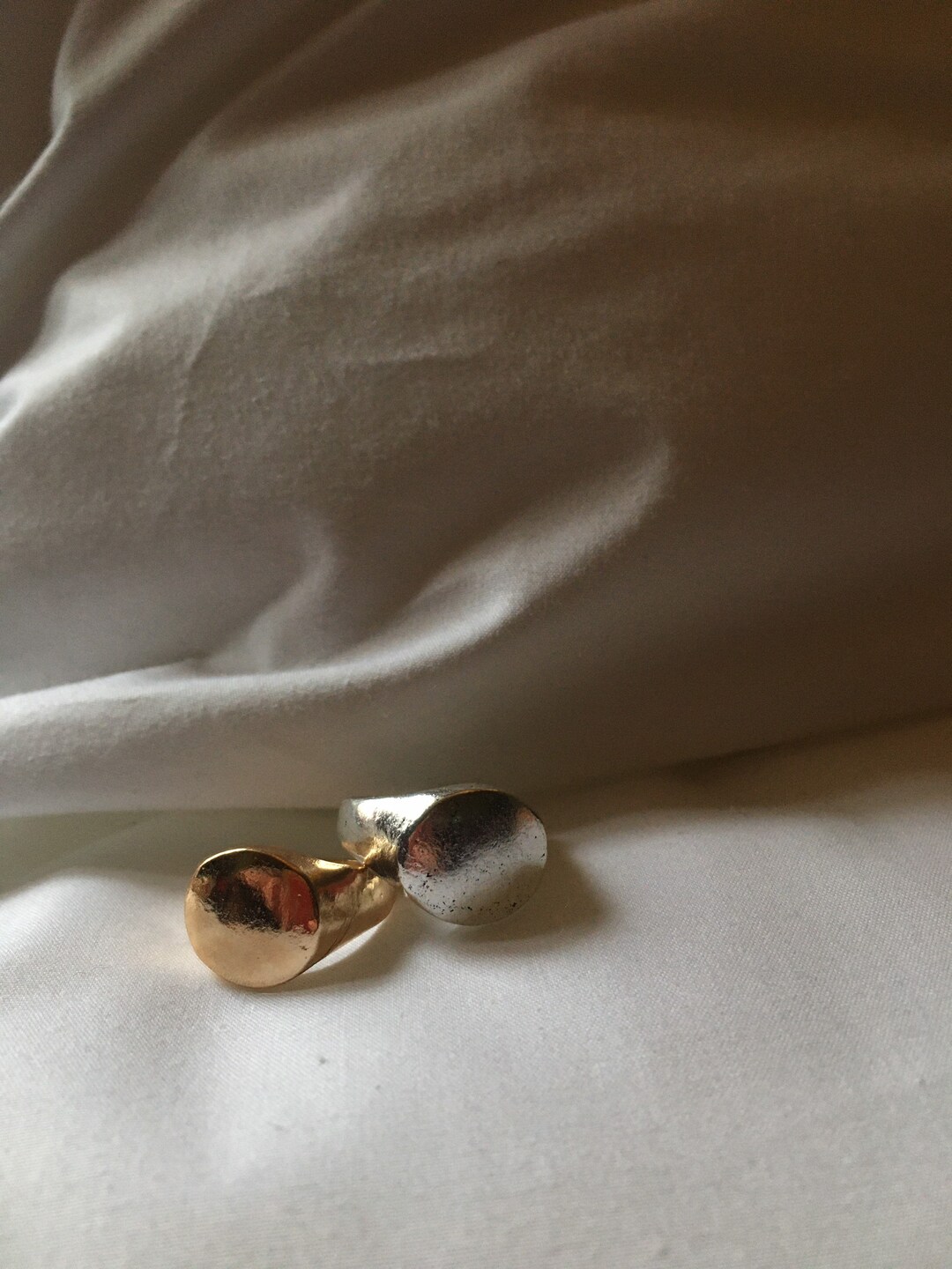 Circular Design Vintage Silver/gold Effect Ring, UK Size J, Very Cute, Vintage, Retro