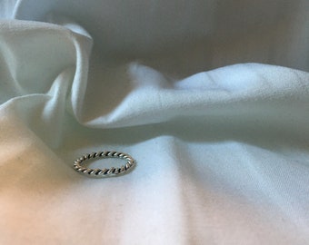 Chunky Twist Silver Design Vintage Ring, UK Size J/K, Cute, Retro, Vintage, Y2K, Stackable Ring, Friendship Ring, Gift, Present