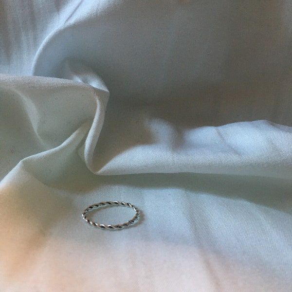 Plait Twist Design Silver Vintage Ring, UK Sizes K/L, Very Cute, Vintage, Retro, Y2K, Stackable Ring, Friendship Ring, Gift, Present