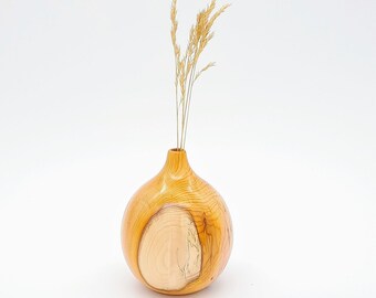 Wooden bud vase hand-turned in Yew