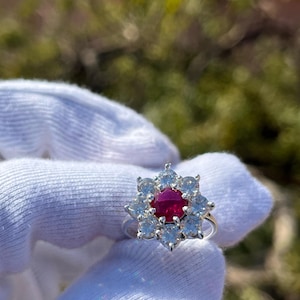 CZ Diamond and Ruby Flower Ring, CZ Diamond Ruby CZ ruby vintage geboortesteen verlovingsring handgemaakte sterlingzilveren ring cadeau voor vrouw