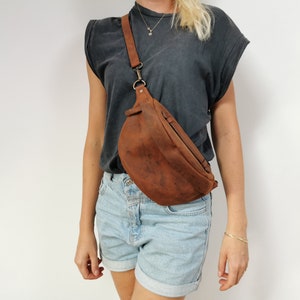 Bum bag, Bauchtasche,  Umhängetasche , Gürteltasche mit LEDERGURT, Crossbody bag, , gift for her,