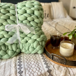 100% Merino Wool Chunky Knit Blanket