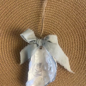 Ornament | Oyster Shell Ornament | Natural Oyster Shell Ornament | Coastal Christmas | Handmade Home Décor and Gift | Christmas Ornament