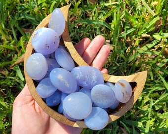 Blue Lace Agate Tumble - intuitive pick