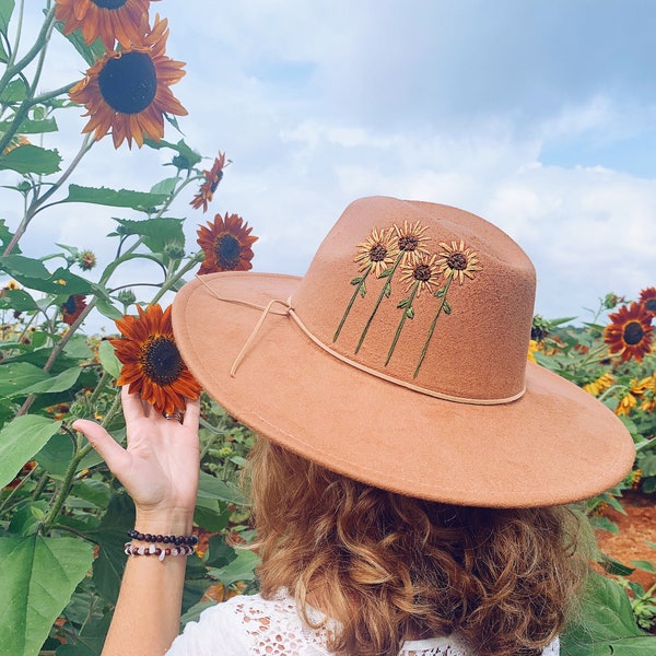 Tournesols Rancher Hat | chapeau à large bord | Chapeau à bord plat | Chapeau brodé à la main