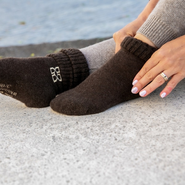 Set van twee ademende, extreem warme wollen sokken van 100% YAKWOOL / warmtevasthoudend / ademend / gemaakt van hernieuwbare grondstoffen / bedsokken