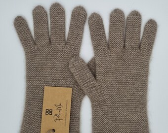 Gloves made from 100% cashmere wool/very soft and warm/breathable/made from renewable raw materials/skin-friendly/beige
