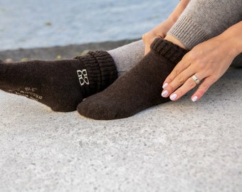 Pack of two breathable, extremely warm wool socks made from 100% YAKWOOL / heat retaining / breathable / made from renewable raw materials / bed socks