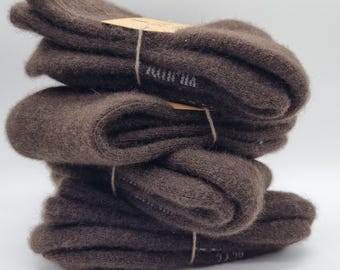 4 pairs value pack of extremely warm wool socks / with thick sole / made from 100% yak wool, heat-retaining, breathable. Sizes can be combined.
