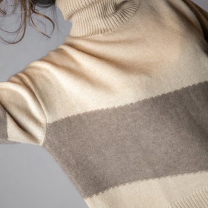 Rollkragenpullover /Pullover aus 100% Kaschmirwolle//Oversize// weich warm elegant //aus ungefärbter Wolle//nachhaltig Bild 3