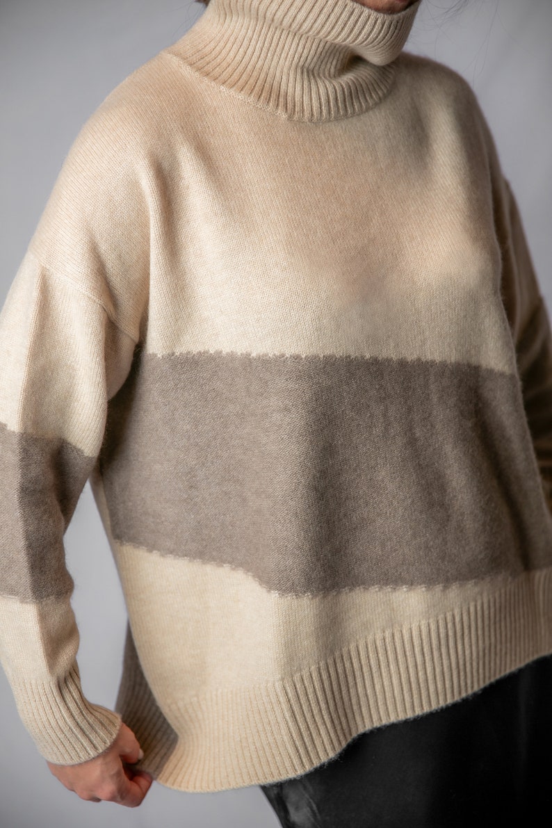 Rollkragenpullover /Pullover aus 100% Kaschmirwolle//Oversize// weich warm elegant //aus ungefärbter Wolle//nachhaltig Bild 2