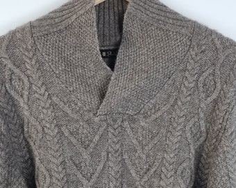 Pull homme 100% laine de mouton // non teint // couleur gris beige // fabriqué à partir de matières premières renouvelables