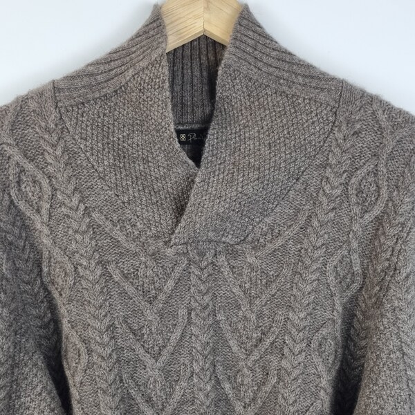 Men's sweater made from 100% sheep's wool // undyed // color gray beige // made from renewable raw materials