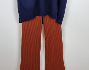 Trousers made of 100% cashmere // Color: orange-red / Ribbed trousers / Cashmere flared trousers / Size: SM