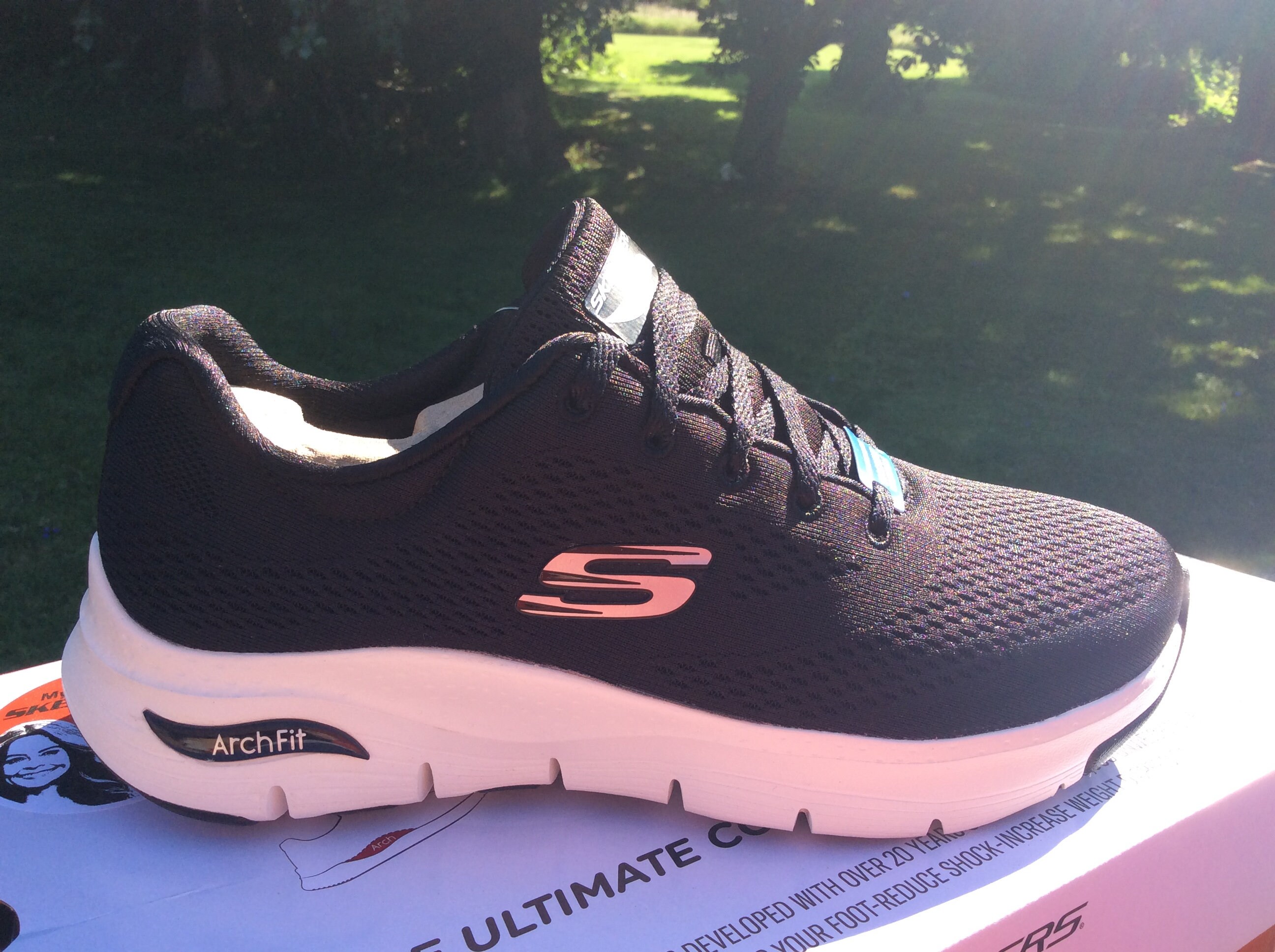 Women's skechers best sale with arch support
