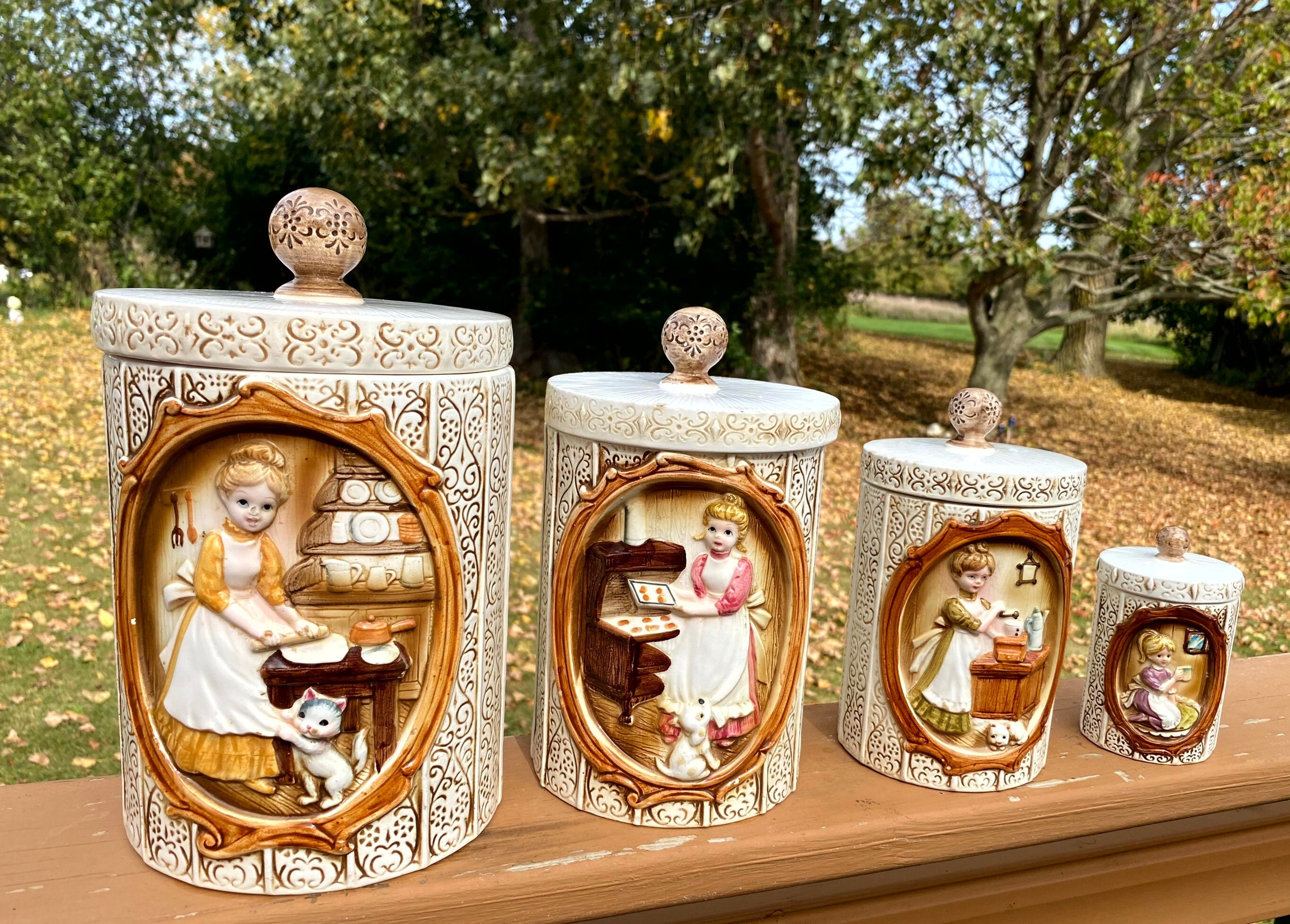 The Pioneer Woman Sweet Romance 4-Piece Ceramic Stacking Canisters Set with  Wood Lids - Yahoo Shopping