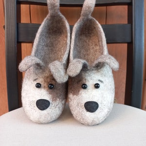 Dog puppy wool felted slippers for girls and boys. Wool slippers toddler with non slip soles. Baby slippers. Warm felted slippers.