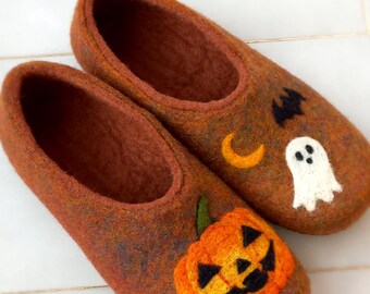 Halloween Felt Slippers. Handmade Felted Wool House Shoes. Unisex Pumpkin Slippers. Cozy Fall Gift