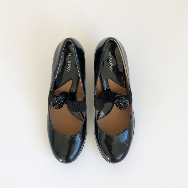 90's Vintage "Merona" Black Flower Heels