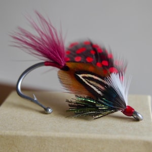 boutonniere fishing hook Boutonniere, Red, White, Black, Feathers Fishing Boutonniere - Etsy