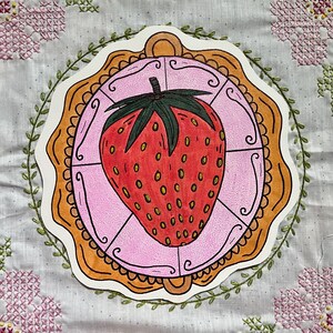 Papier cartonné encadré aux fraises découpé