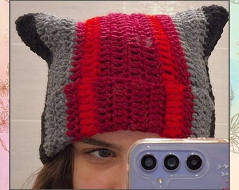 Vintage Style Fox Parts and Racing Pom Pom Knit Cap Vintage Style Fox Parts and Racing Pom Pom Knit Cap
