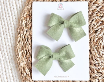 Sage green mini adorable pigtail hair bows, Soft green headband handmade hair bow for newborn, welcome baby gift neutral colors accessory