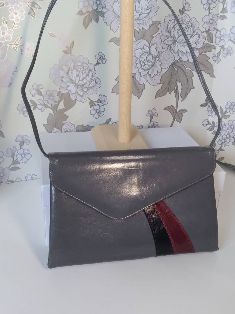 Naturalizer shop leather handbags