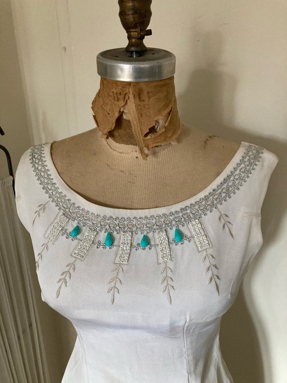 White 50s dress / hourglass Egyptian-style wiggle dress with beading / vintage 50s wedding dress / white 50s cocktail dress