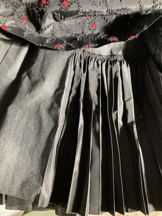 Black and red 50s dress / David Hart vintage cock… - image 8