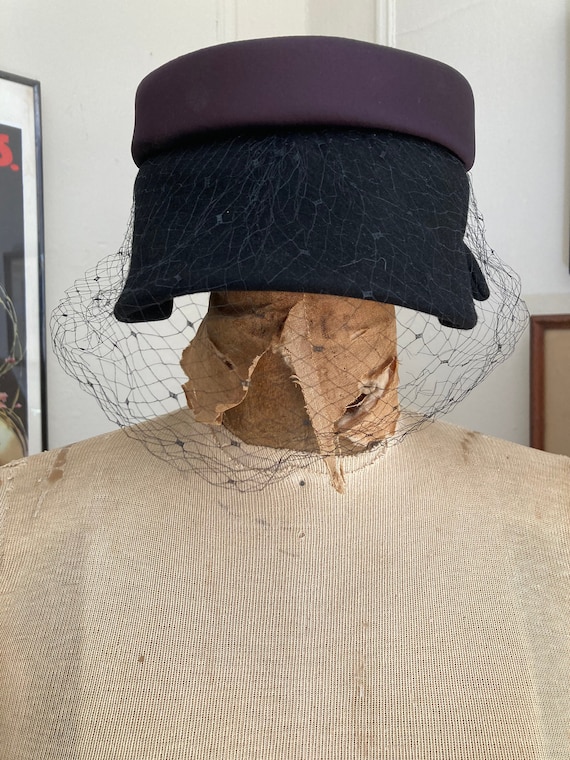 50s Ladies Toque Style Black Vintage Hat With Veil by Macy display picture 1