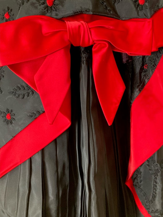 Black and red 50s dress / David Hart vintage cock… - image 4