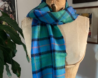 écharpe en laine tartan vintage vert et bleu Flower of Scotland /écharpe à carreaux