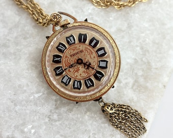 Vintage Trice Brand Gold Toned Black Cameo Roman Numerals Chainlink Pendant Windup Clock Rope Chain Necklace - 24&quot; _ WORKS!