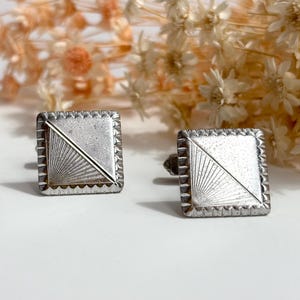 Gemelos clásicos Art Déco de plata de ley tallada con forma cuadrada para hombre