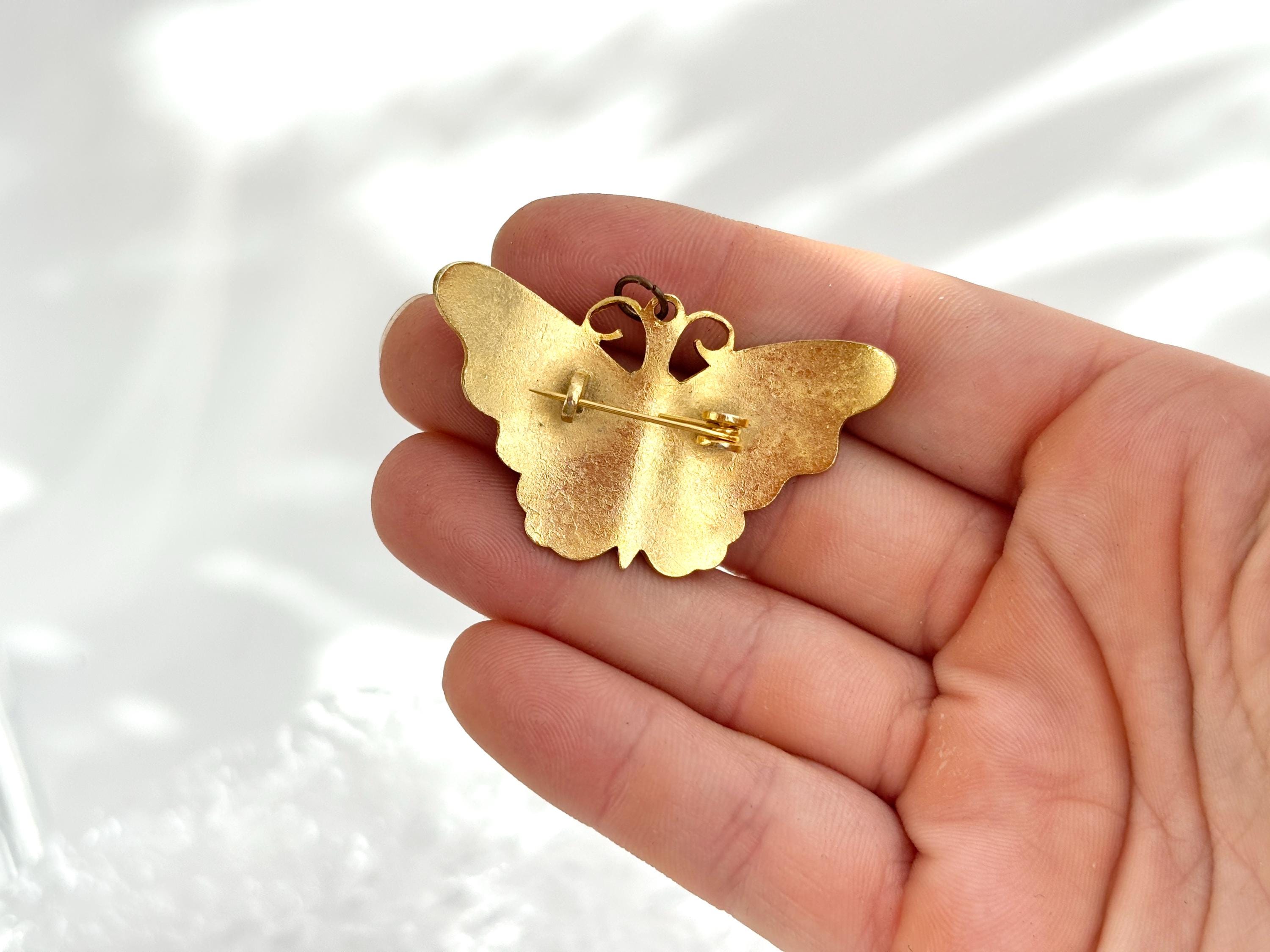 Broche Vintage Papillon En Or - Émail Cloisonné Blanc Et Rouge - Modèle 2717, état Impeccable
