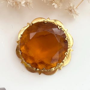 Gold Toned Honey Gold | Amber Vintage Round Faceted Rhinestone Brooch Pin